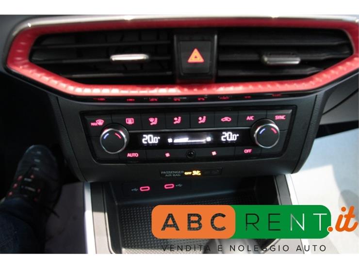 AbcRent - SEAT Arona | ID 819