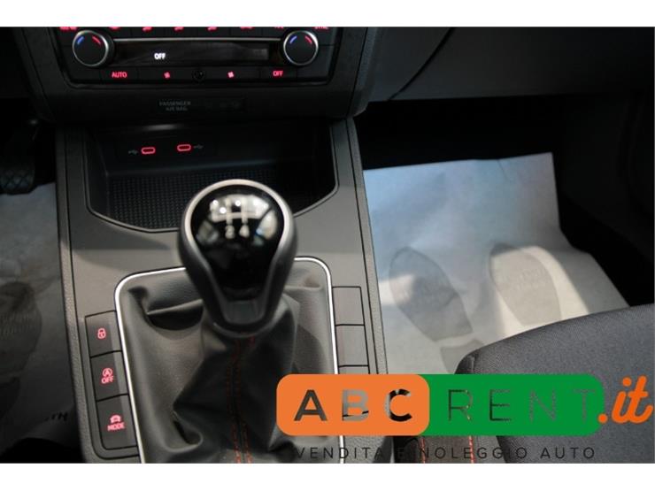 AbcRent - SEAT Ibiza 5ª serie | ID 856
