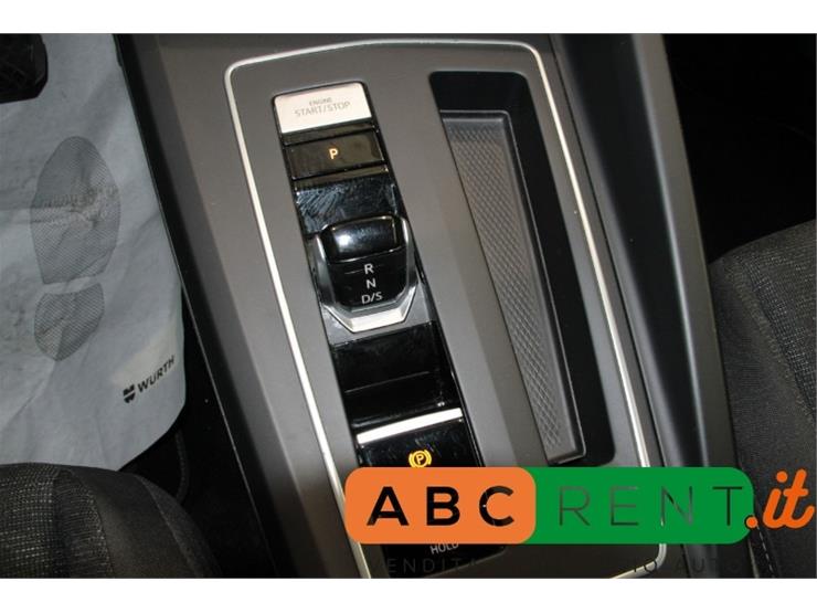 AbcRent - VOLKSWAGEN Golf 8ª serie | ID 50108