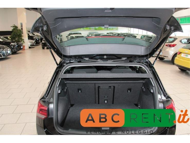 AbcRent - VOLKSWAGEN Golf 8ª serie | ID 37060